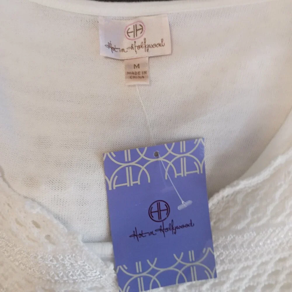 NWT Hot in Hollywood, Split V Neck 3/4 Sleeve Crochet Tunic, White, Size Medium